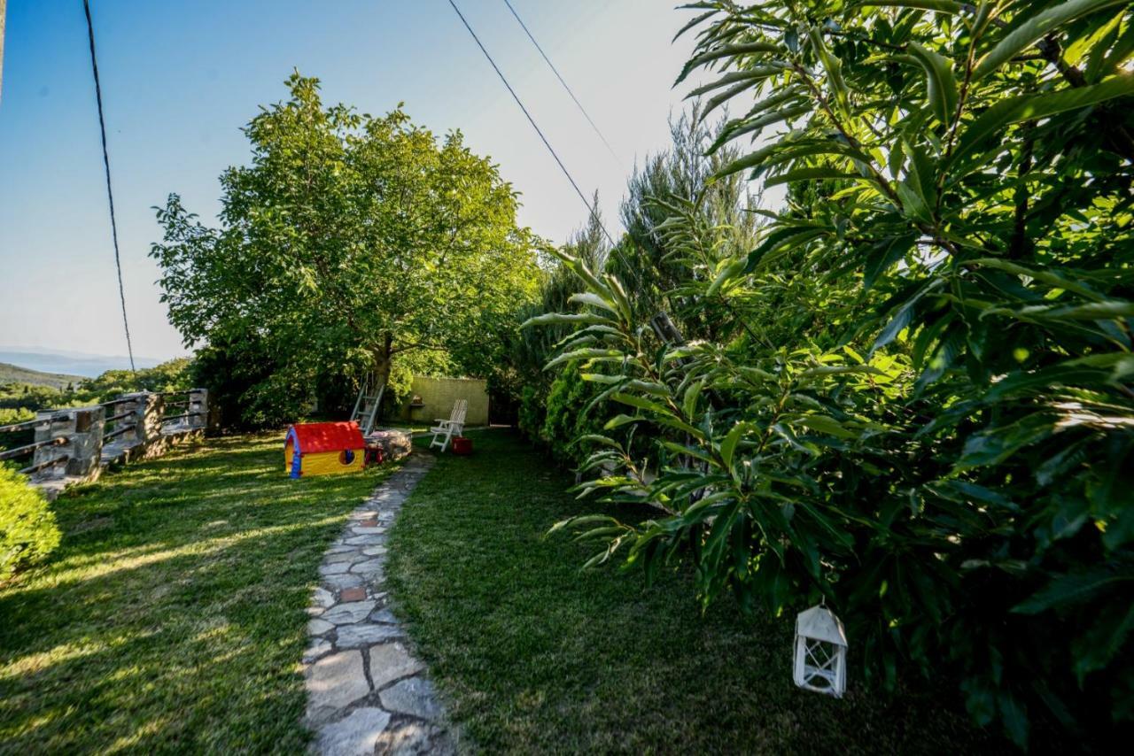 Holiday home Filoxenia- Drakia Drakeia